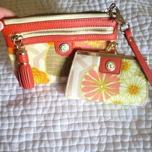 Spartina 449 linen wristlet w matching kiss lock coin/credit card purse